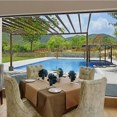 The Hunting Lodge Resort Udaipur - Villas & Pool Dabok Экстерьер фото