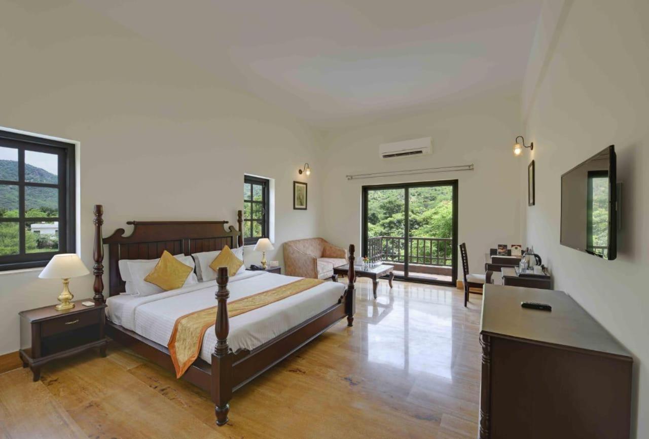 The Hunting Lodge Resort Udaipur - Villas & Pool Dabok Экстерьер фото