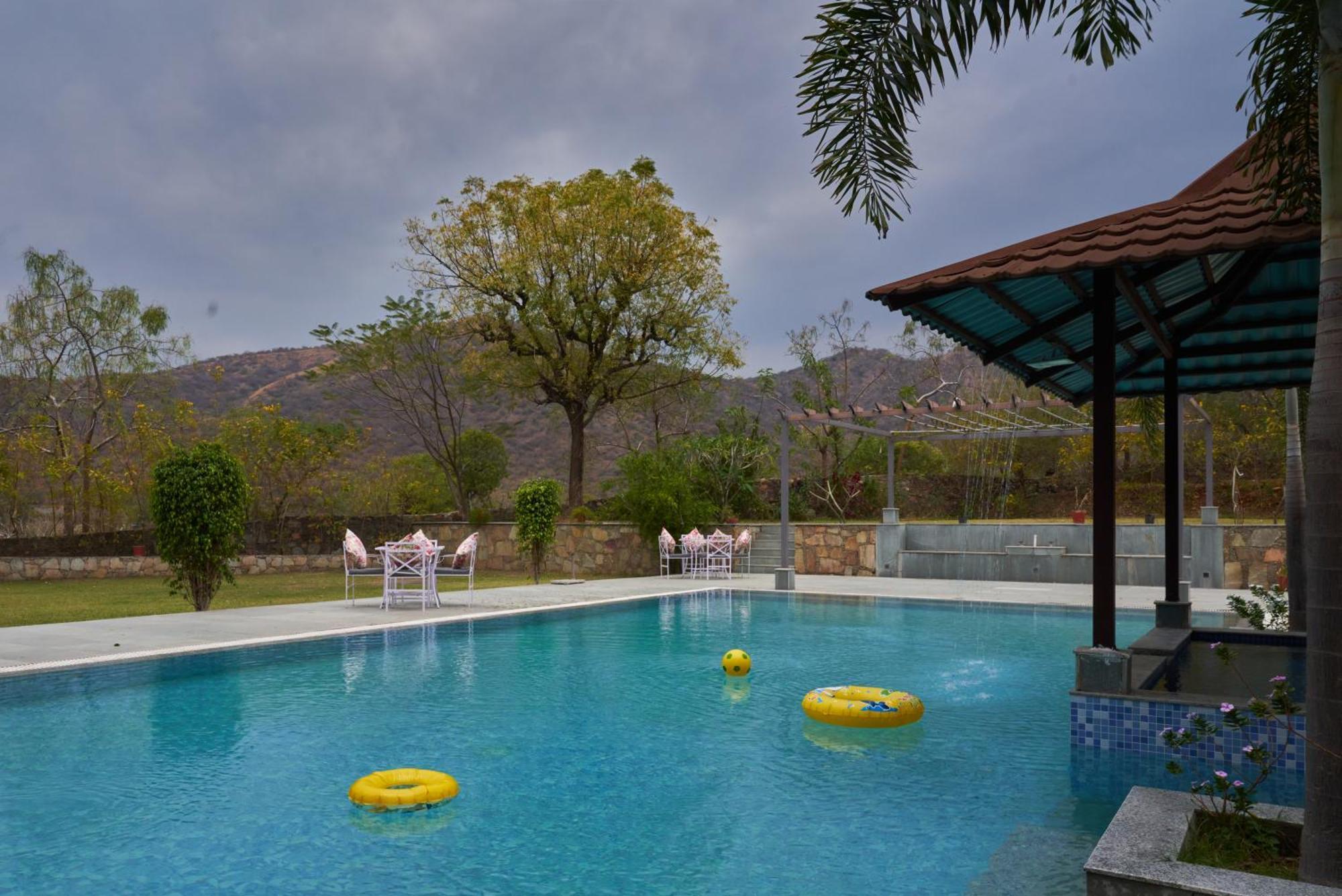 The Hunting Lodge Resort Udaipur - Villas & Pool Dabok Экстерьер фото