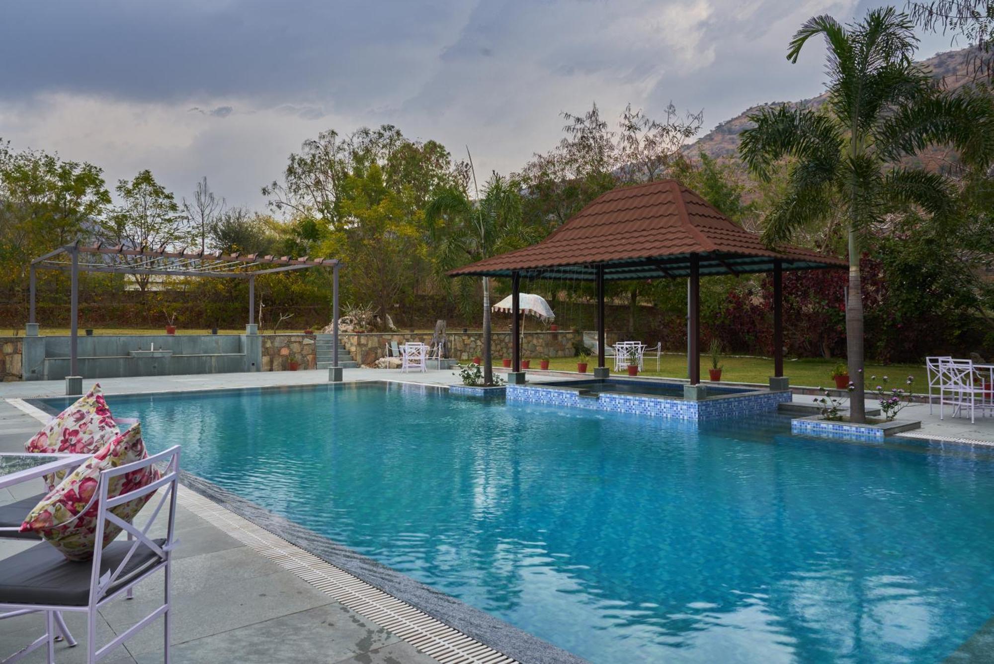The Hunting Lodge Resort Udaipur - Villas & Pool Dabok Экстерьер фото